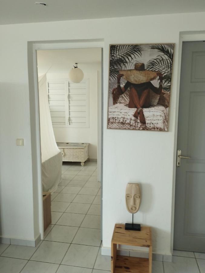Bas De Villa Vue Mer Avec Deux Chambres Grand-Bourg  Dış mekan fotoğraf